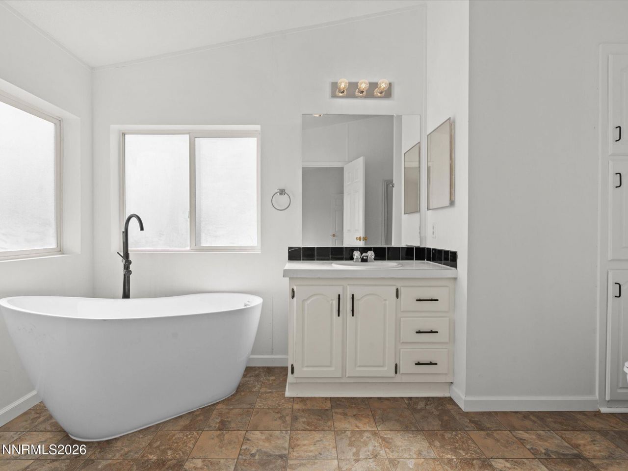 1640 W Fir Avenue, Silver Springs, NV 89429 Photo