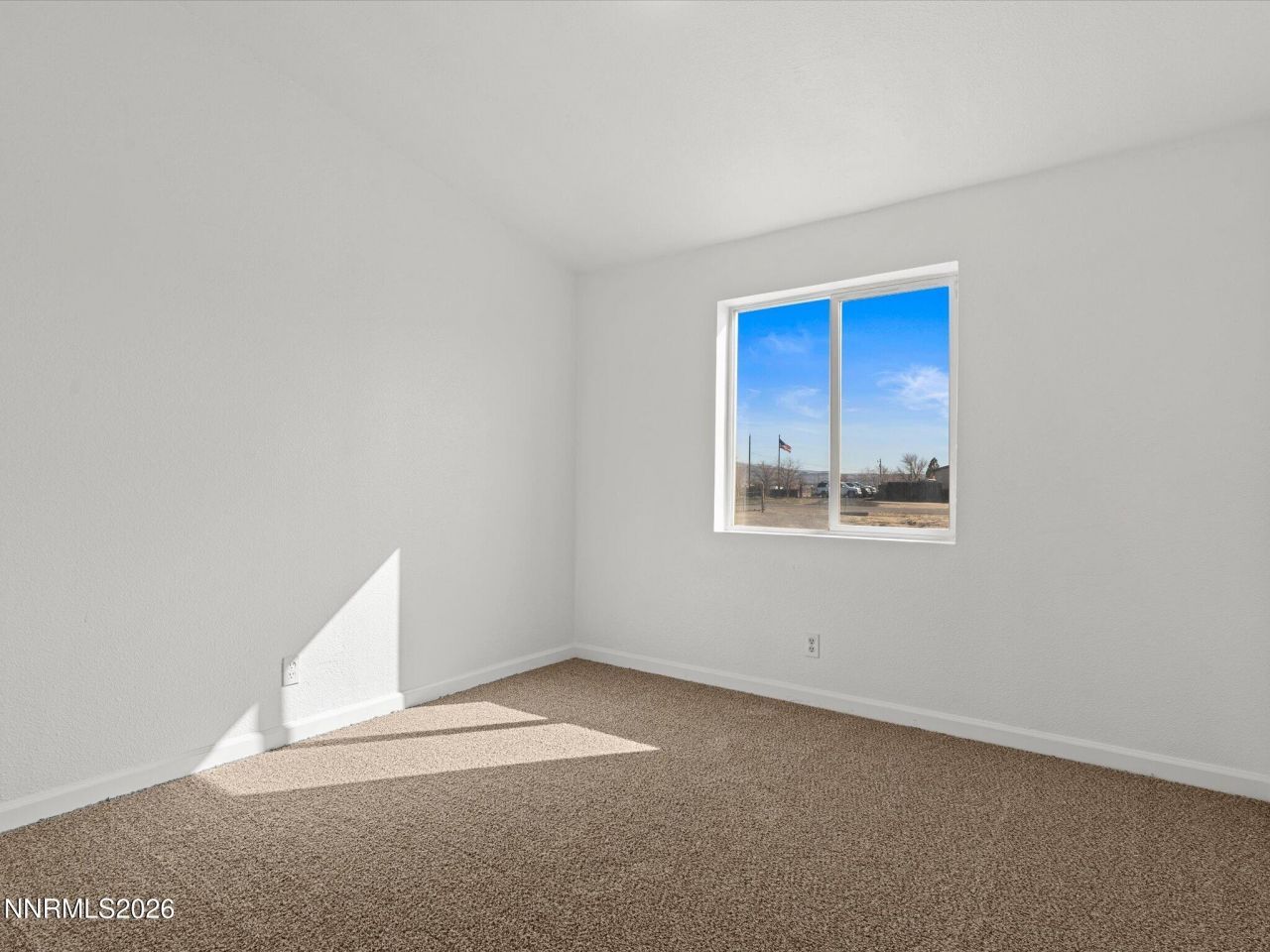 1640 W Fir Avenue, Silver Springs, NV 89429 Photo