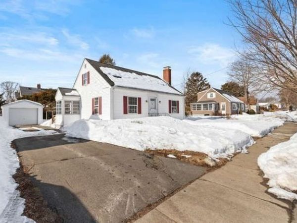 61 Ellsworth Ave, Beverly, MA 01915