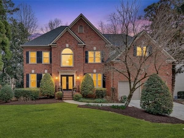 520 Fawn Run, Alpharetta, GA 30005