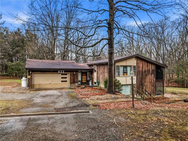 622 Woodland Dr, Pulaski, PA 16143