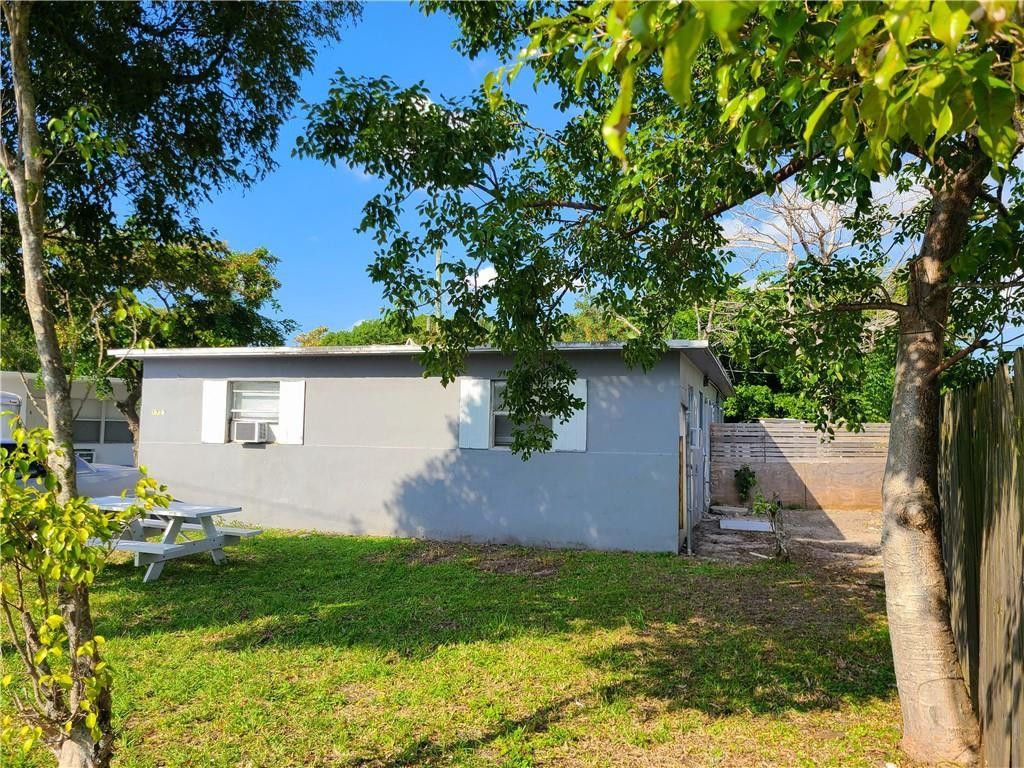 1707 NW 7th Street, Unit A, Fort Lauderdale, FL 33311 Photo