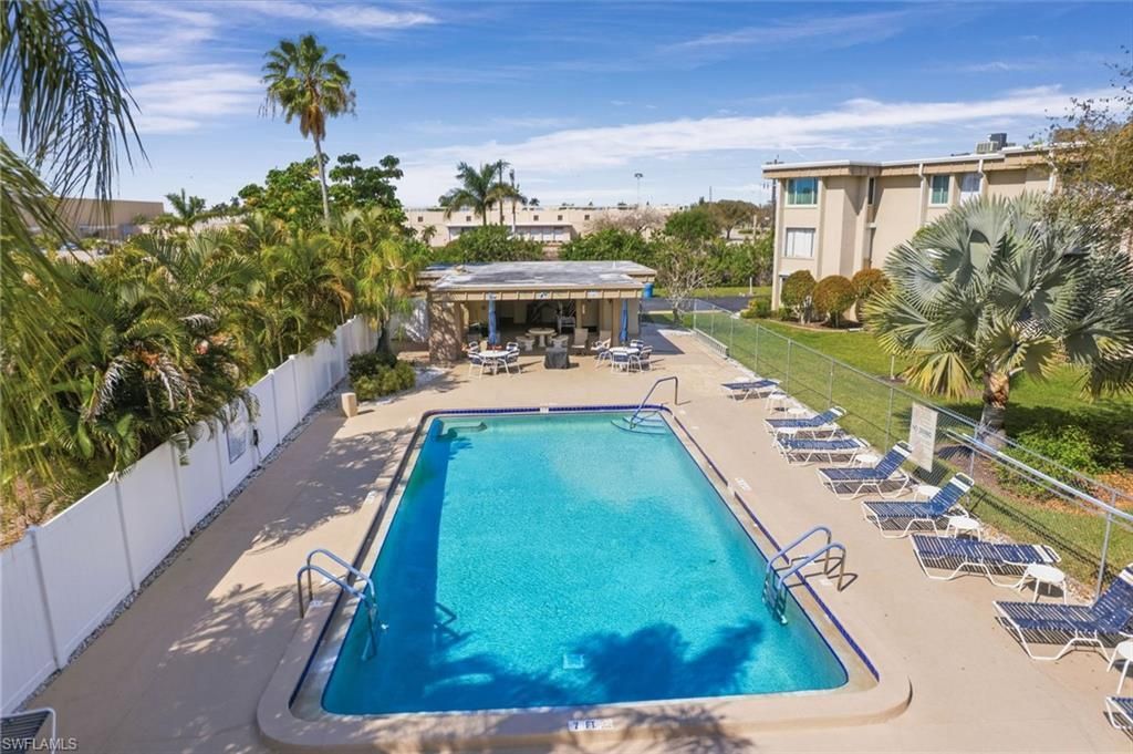 2244 Winkler Ave , Unit 301, Fort Myers, FL 33901 Photo