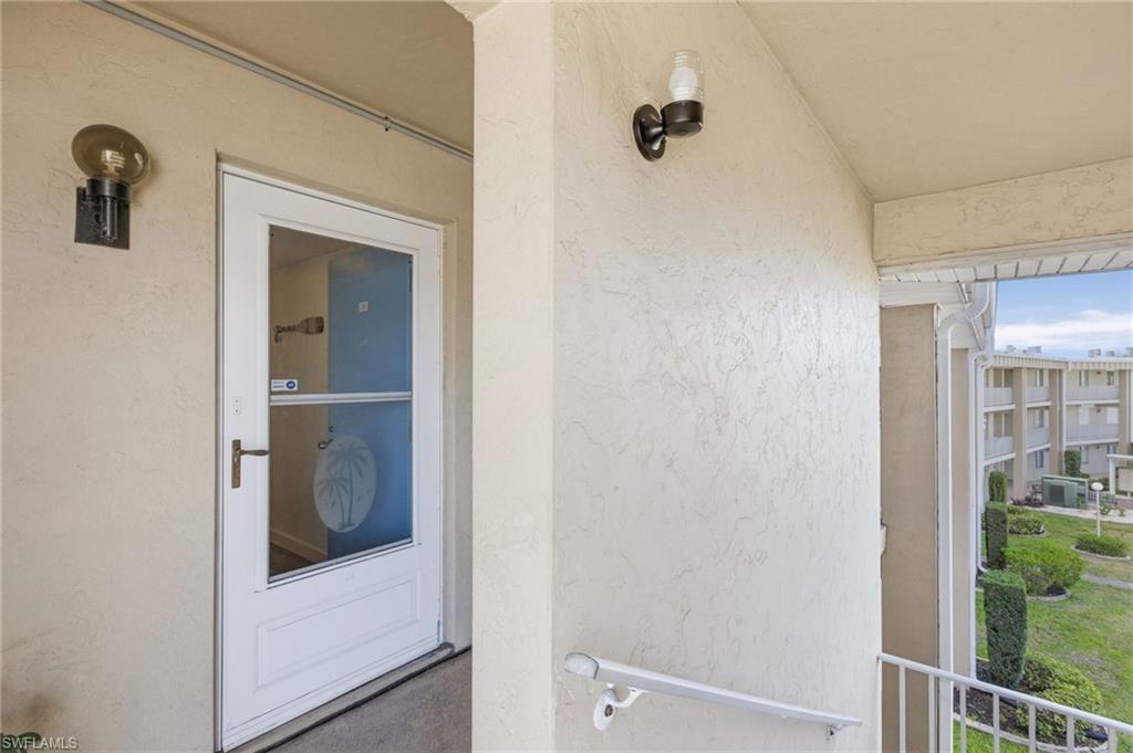 2244 Winkler Ave , Unit 301, Fort Myers, FL 33901 Photo