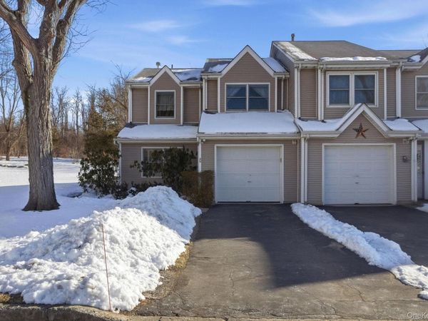 39 Deer Crossing Drive, Fishkill, NY 12524