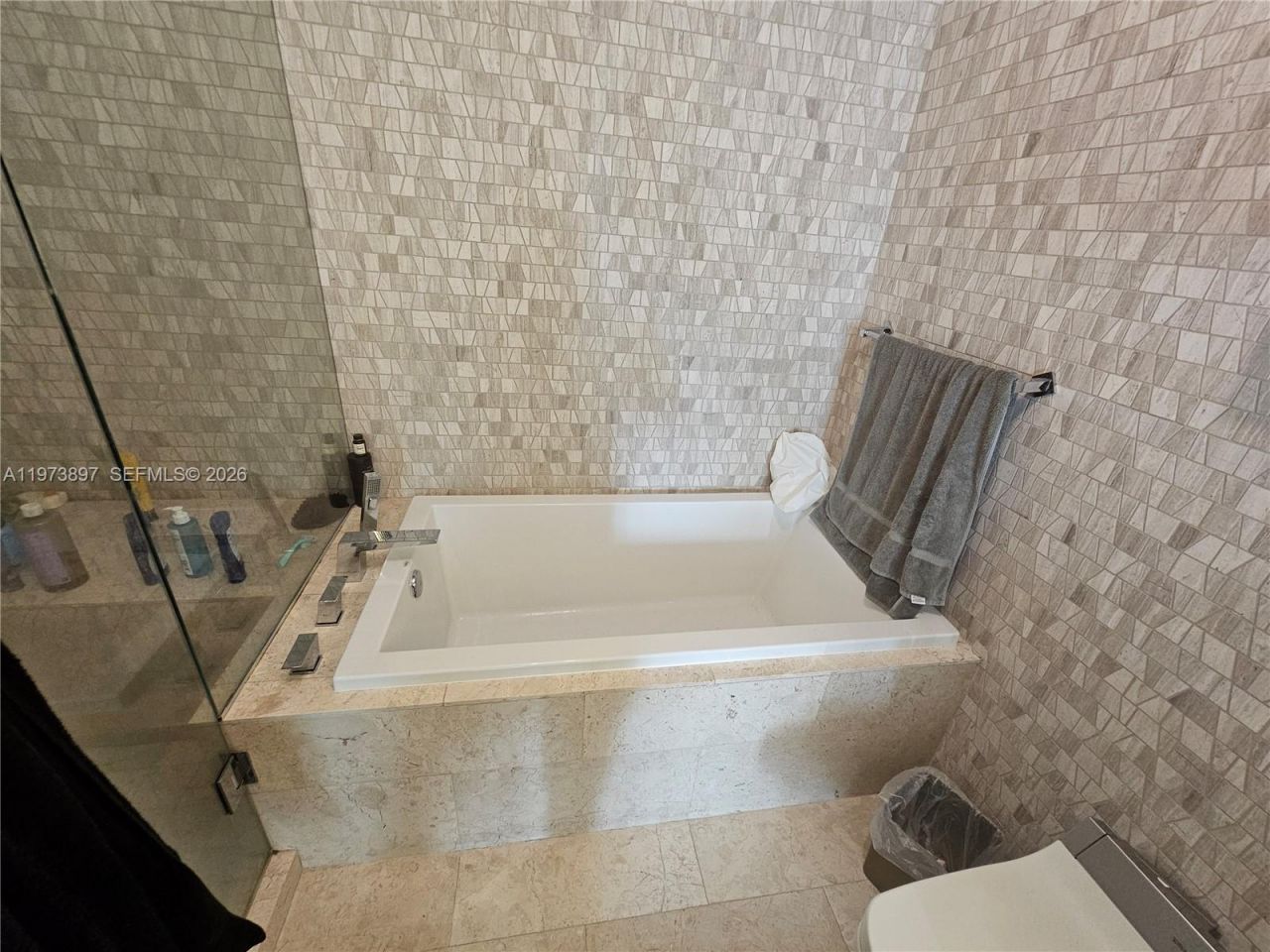 68 SE 6th St , Unit 1806, Miami, FL 33131 Photo