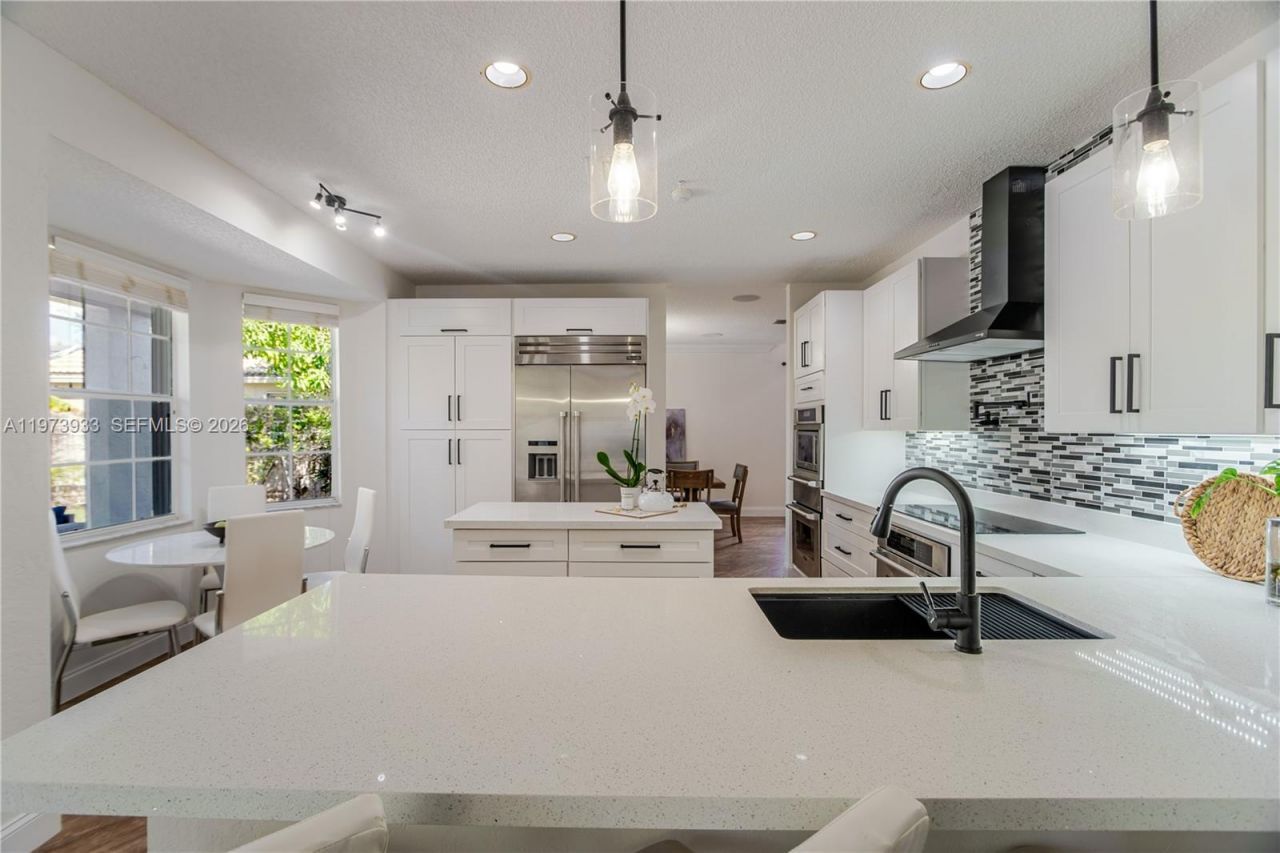 362 Lake Crest Ct, Weston, FL 33326 Photo