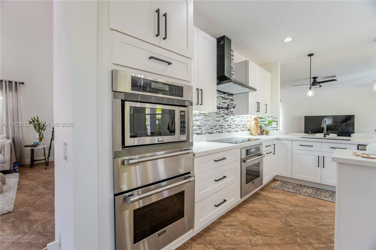 362 Lake Crest Ct, Weston, FL 33326 Photo