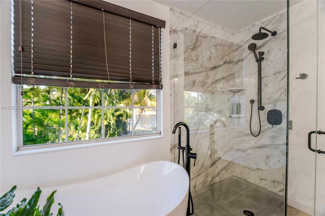 362 Lake Crest Ct, Weston, FL 33326 Photo