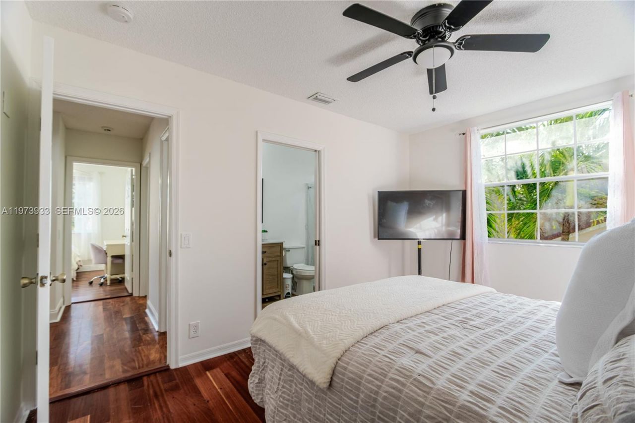 362 Lake Crest Ct , Weston, FL 33326 Photo