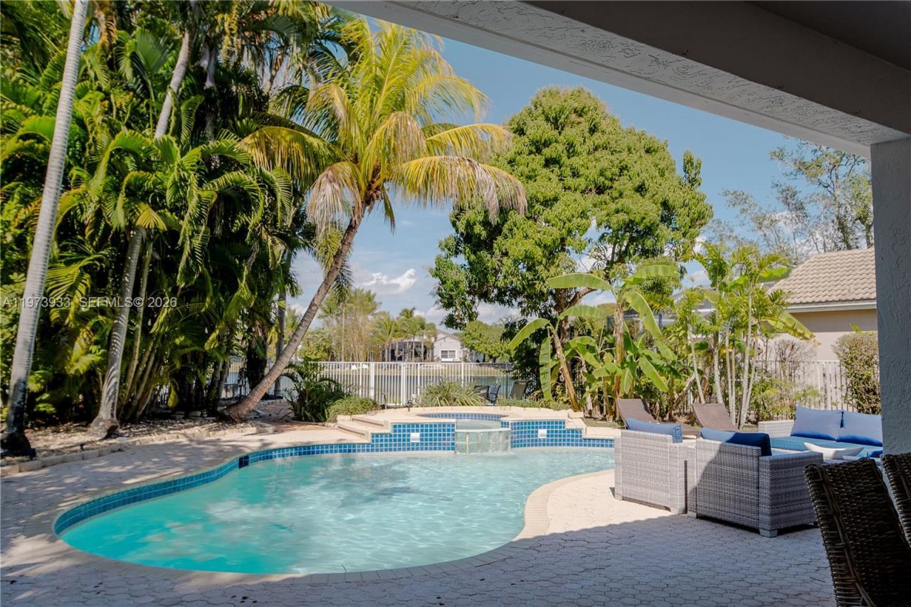 362 Lake Crest Ct, Weston, FL 33326 Photo