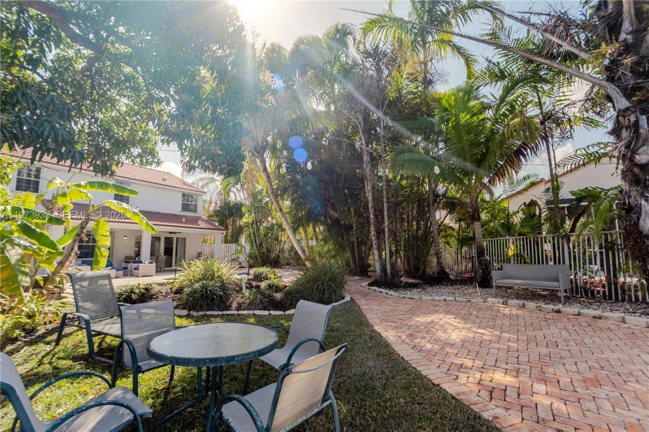 362 Lake Crest Ct , Weston, FL 33326 Photo