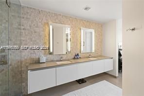 68 SE 6th St , Unit 1209, Miami, FL 33131 Photo