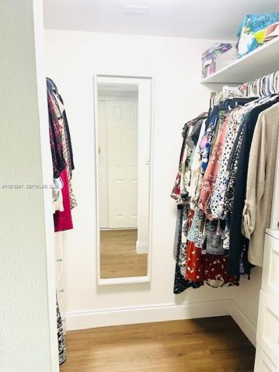 3675 N Country Club Dr , Unit 708, Aventura, FL 33180 Photo