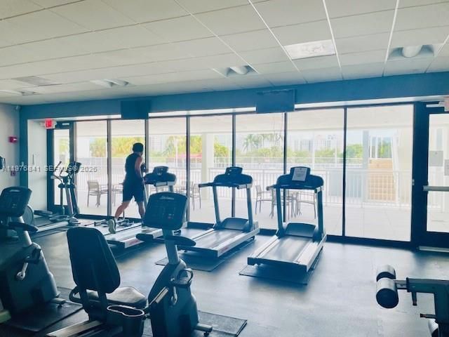 3675 N Country Club Dr , Unit 708, Aventura, FL 33180 Photo