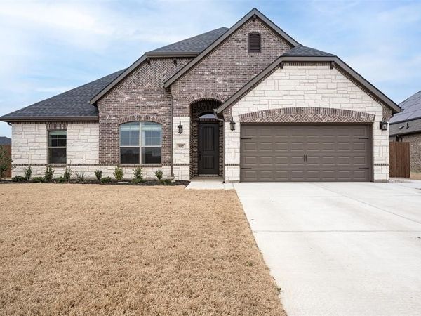 912 Meadow View Drive, Cleburne, TX 76033