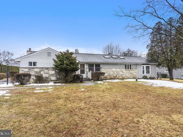 165 CLOVER CIRCLE, SOUTHAMPTON, PA 18966