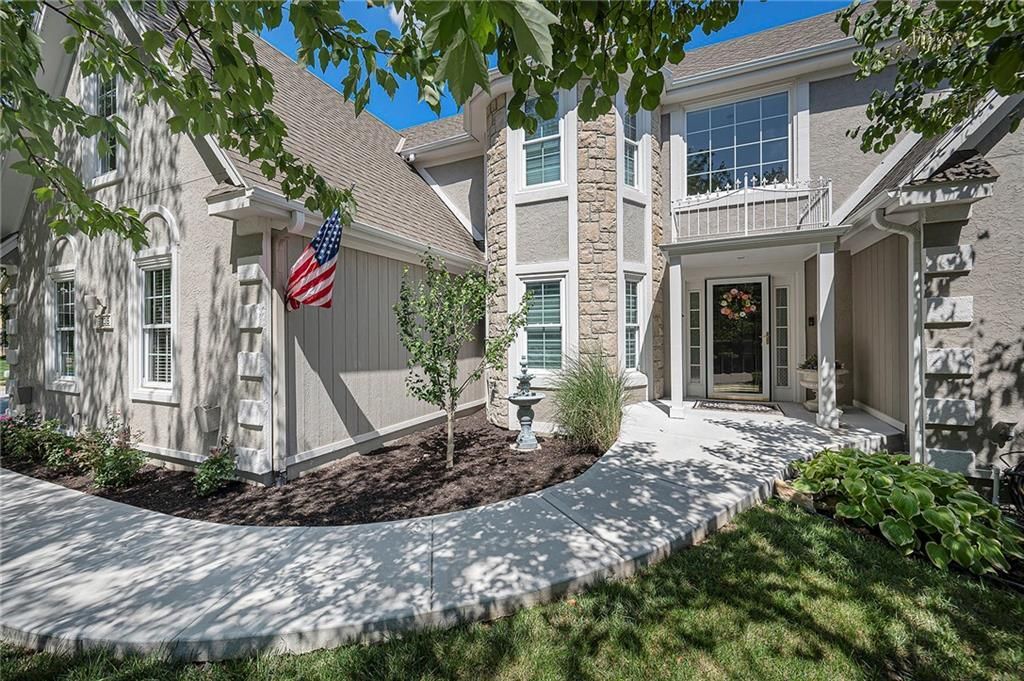 6735 NW Monticello Terrace, Parkville, MO 64152 Main Photo
