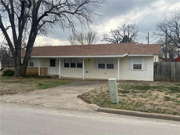 709 N Montgomery Street, Sedan, KS 67361