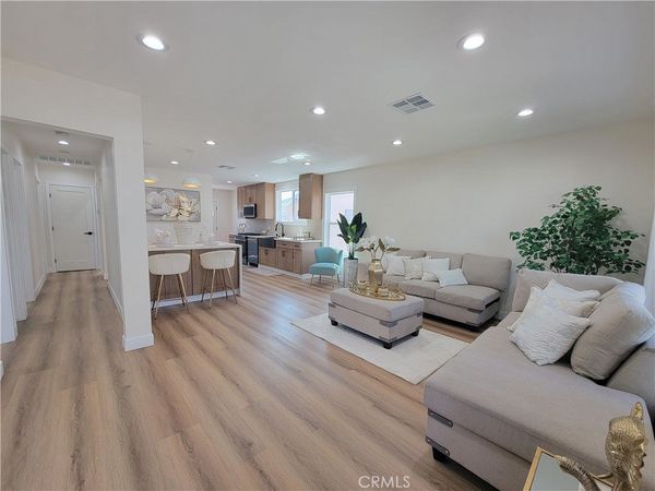 3140 Golden, Long Beach, CA 90806