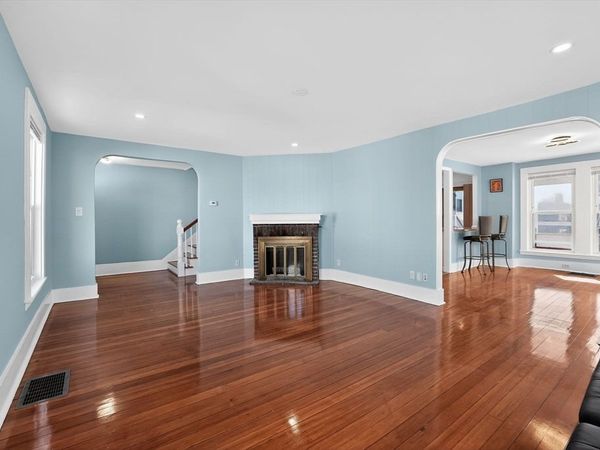 30 Sherman Ave, Nahant, MA 01908