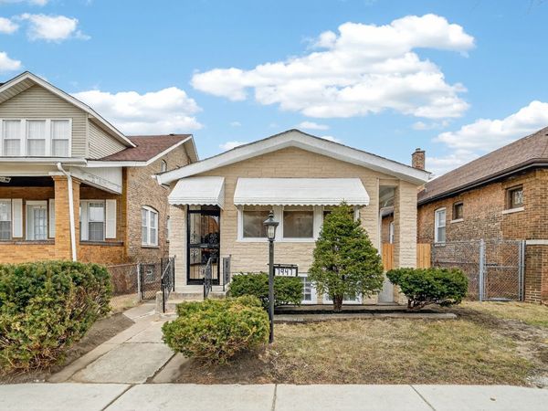 7947 S Dorchester Avenue , Chicago, IL 60619