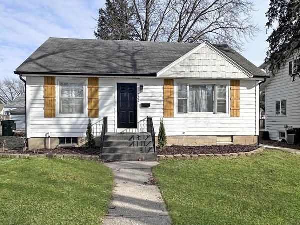 232 S Genoa Street , Genoa, IL 60135