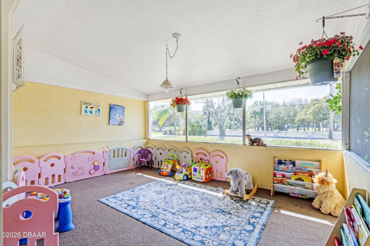 1124 N Halifax Avenue, Daytona Beach, FL 32118 Photo