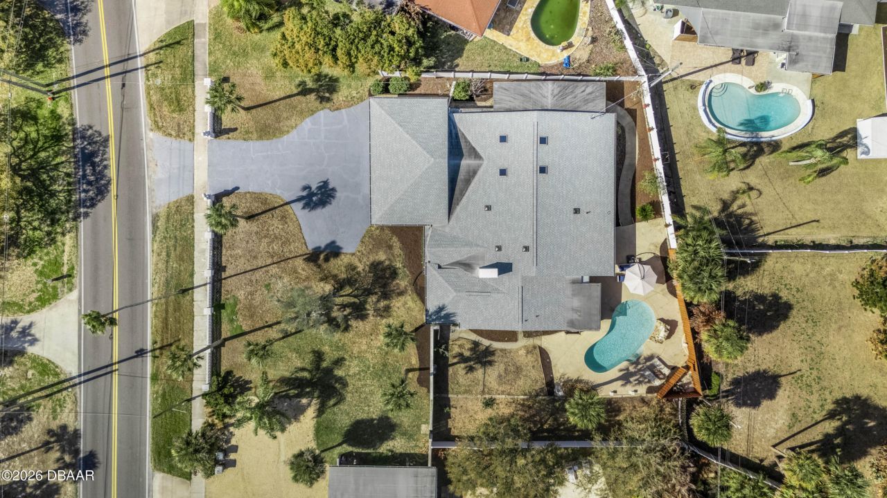 1124 N Halifax Avenue, Daytona Beach, FL 32118 Photo