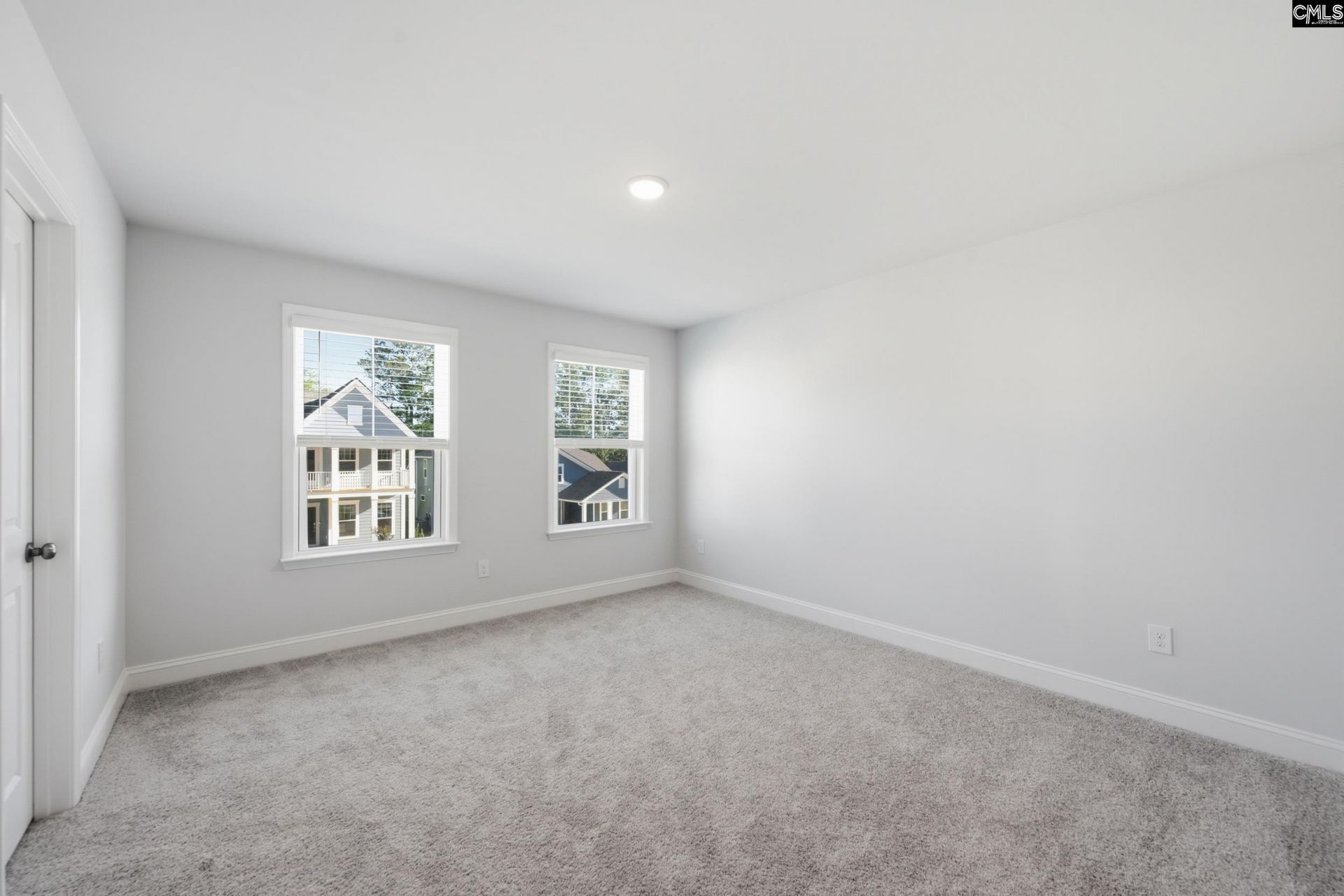 525 Carters Grove Lane Photo 14