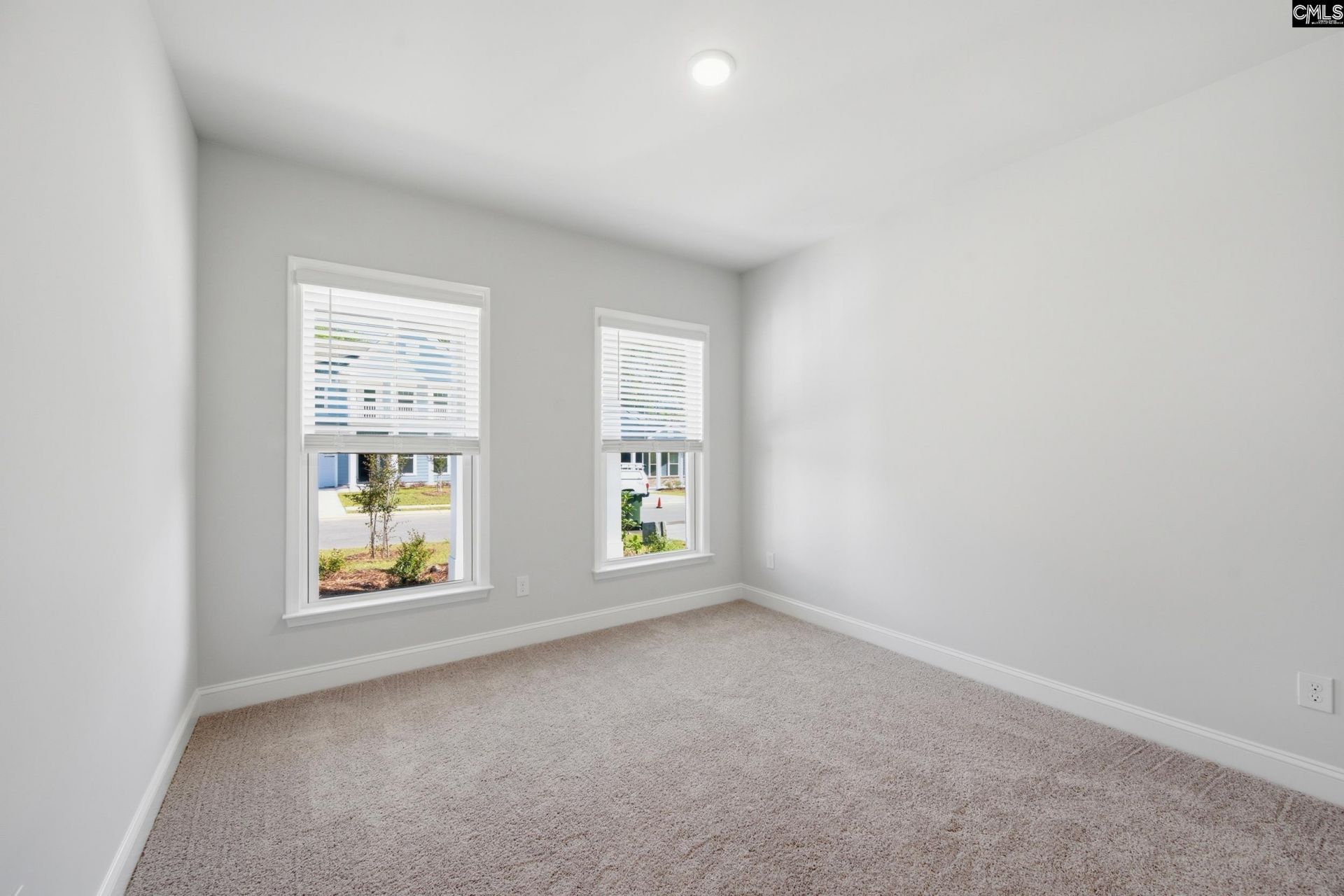 525 Carters Grove Lane Photo 35