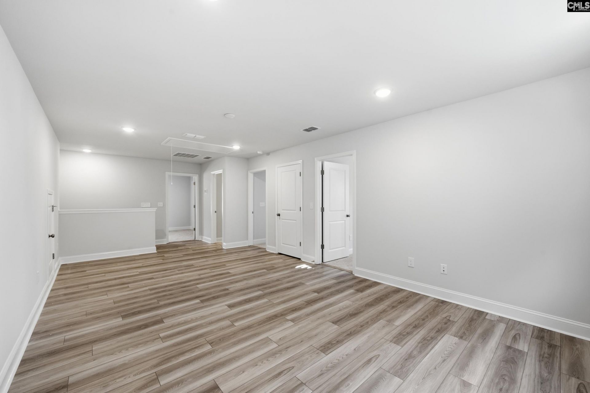 525 Carters Grove Lane Photo 7