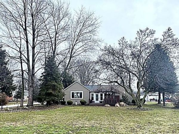 347 Riverside Drive , Painesville, OH 44077