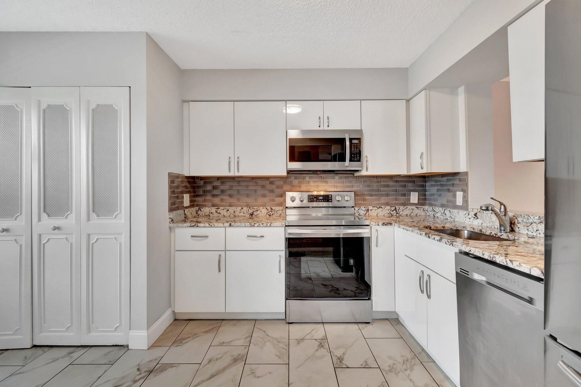 14623 Bonaire Boulevard, Unit 502, Delray Beach, FL 33446 Photo