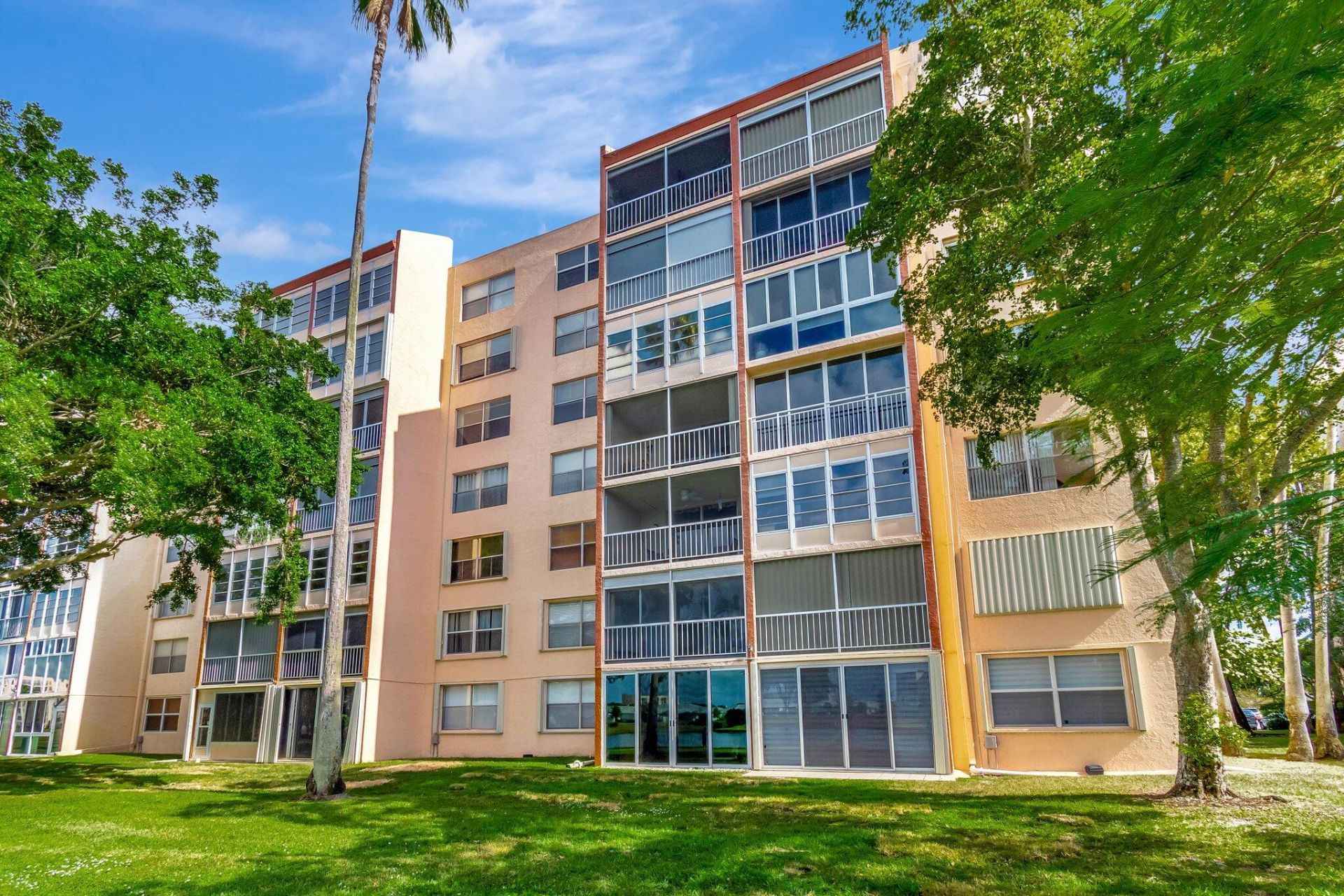 14623 Bonaire Boulevard, Unit 502, Delray Beach, FL 33446 Photo