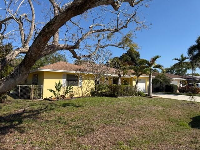 394 Evergreen Avenue, Tequesta, FL 33469 Photo