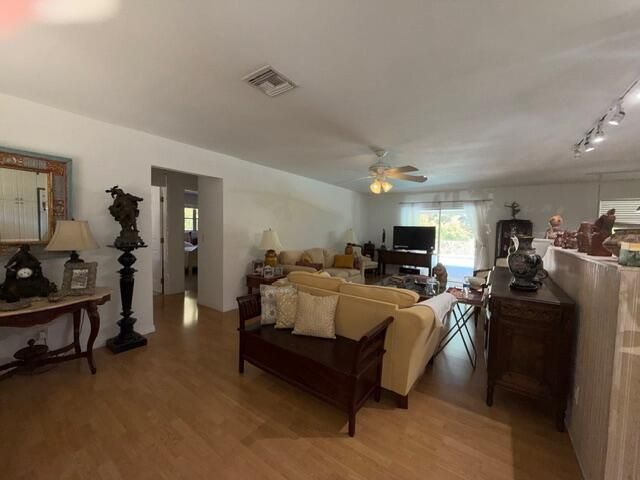 394 Evergreen Avenue, Tequesta, FL 33469 Photo