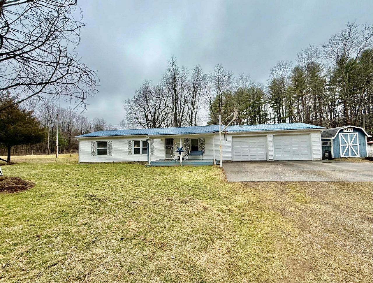 6929 Hillcrest Road, Saint Louisville, OH 43071 Main Photo