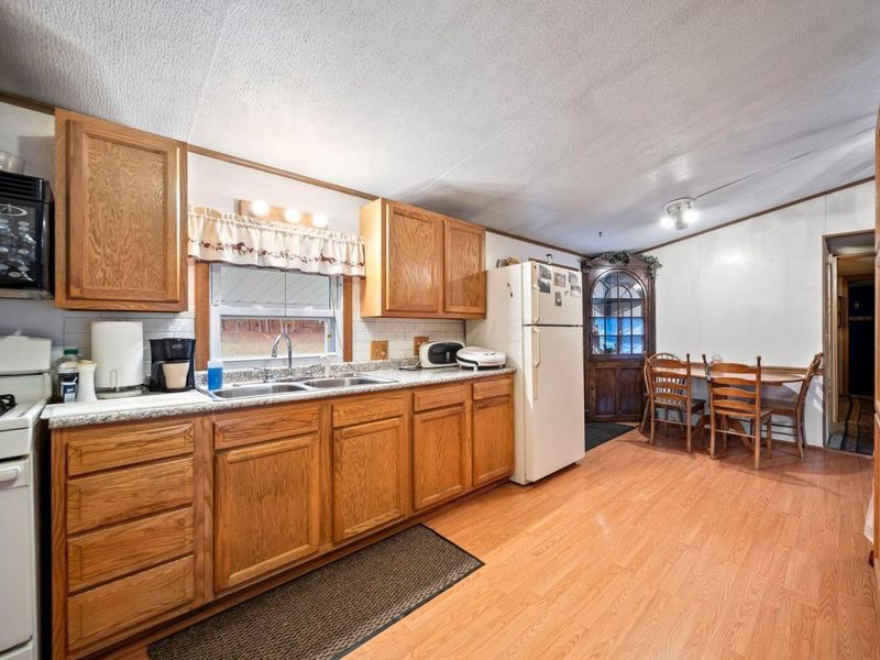 6929 Hillcrest Road, Saint Louisville, OH 43071 Photo 14