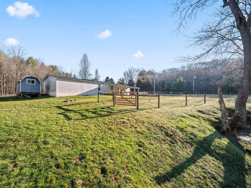 6929 Hillcrest Road, Saint Louisville, OH 43071 Photo 37