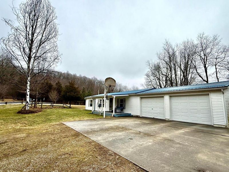 6929 Hillcrest Road, Saint Louisville, OH 43071 Photo 8