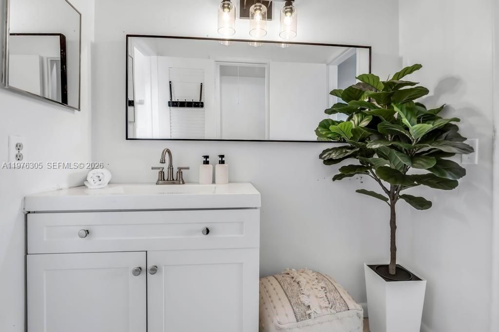 5400 Van Buren St , Hollywood, FL 33021 Photo