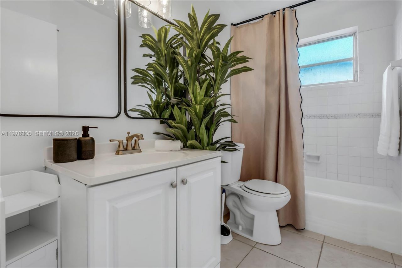 5400 Van Buren St , Hollywood, FL 33021 Photo