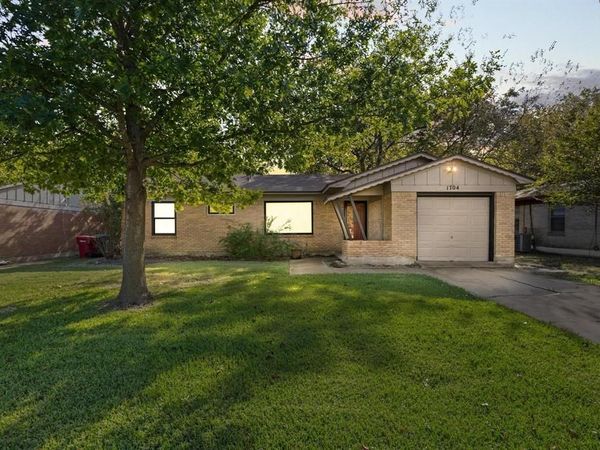 1704 W Birge Street, Sherman, TX 75092