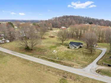 2595 State Route 144 W, Philpot, KY 42366