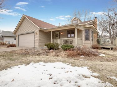 16412 Griffon Trail, Lakeville, MN 55044