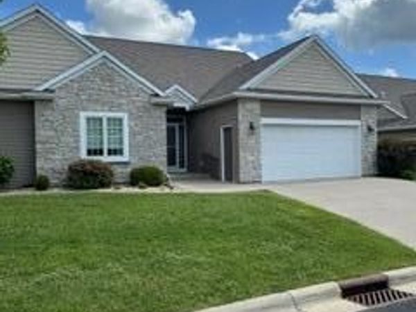 2938 Ivory Road NE, Rochester, MN 55906