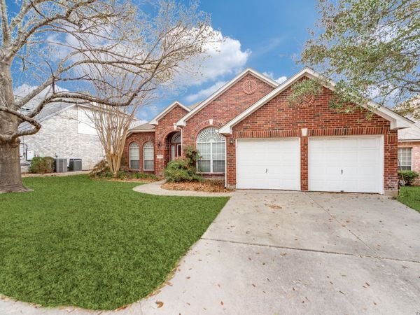 19534 Mill Oak, San Antonio, TX 78258