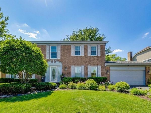 829 Heatherstone Drive , Schaumburg, IL 60173