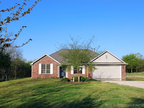 14902 E 370 Road, Claremore, OK 74017